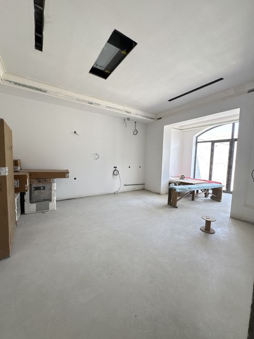 Продается Евро Дом на Амир Тимура 5 сот 10 ком 3 уровнья 80% ремонт