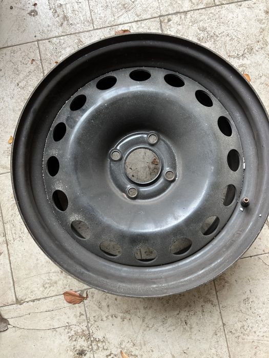 4бр железни джанти с тазове за Ситроен/Пежо