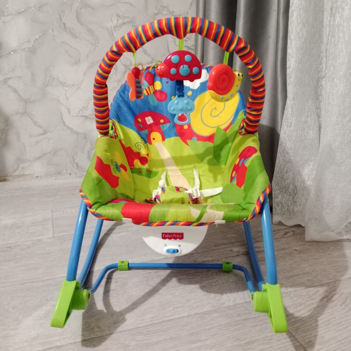 Продам шезлонг Fisher Price