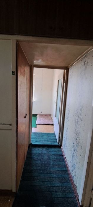 Zudlik bilan frunze massifda 3chi etaj 1xonali kvartira sotiladi