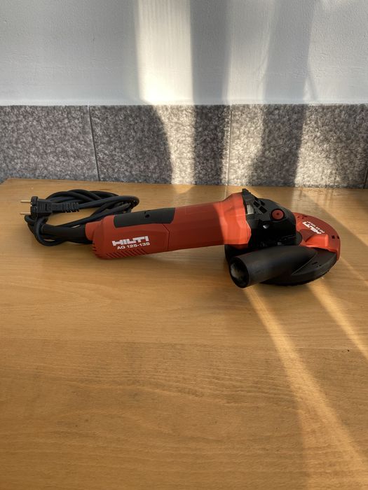 HILTI шлайф машина за шлайфане шлифоване на бетон камък мрамор и др.