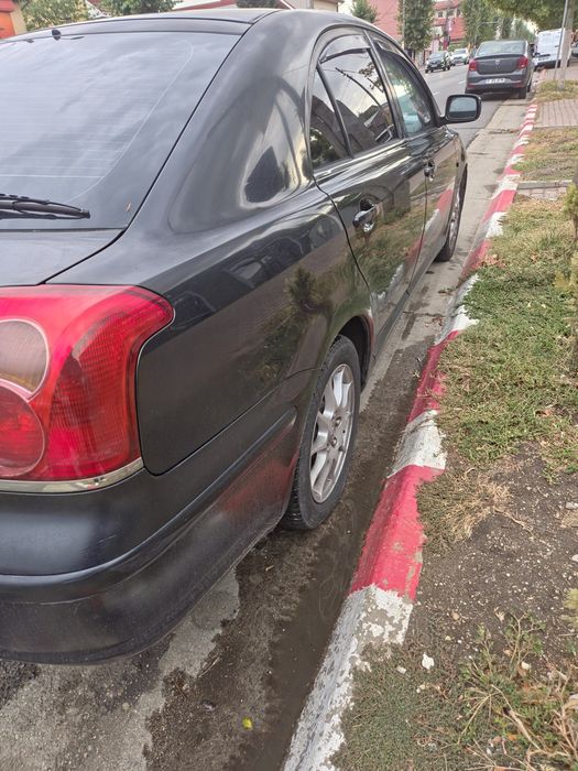 De vanzare toyota avensis