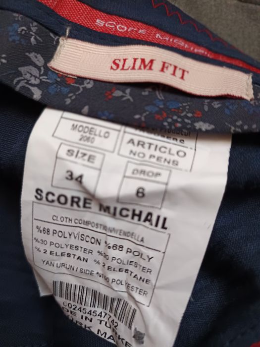 Pantaloni slim fit 34
