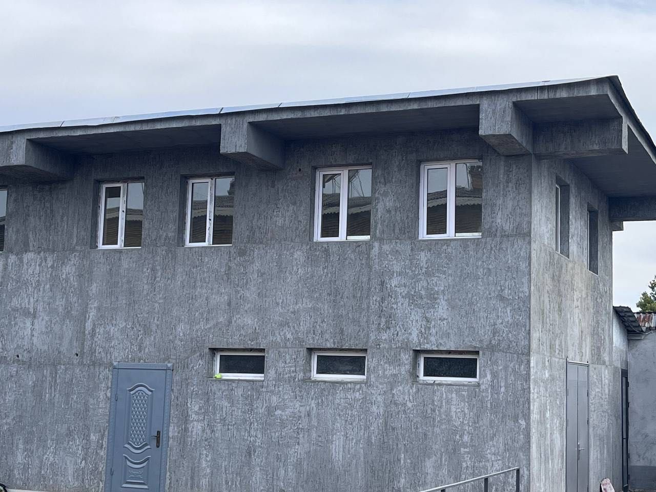 Sotiladi: 2 qavatli kottej (taunxaus), Продается 2-х этажный коттедж