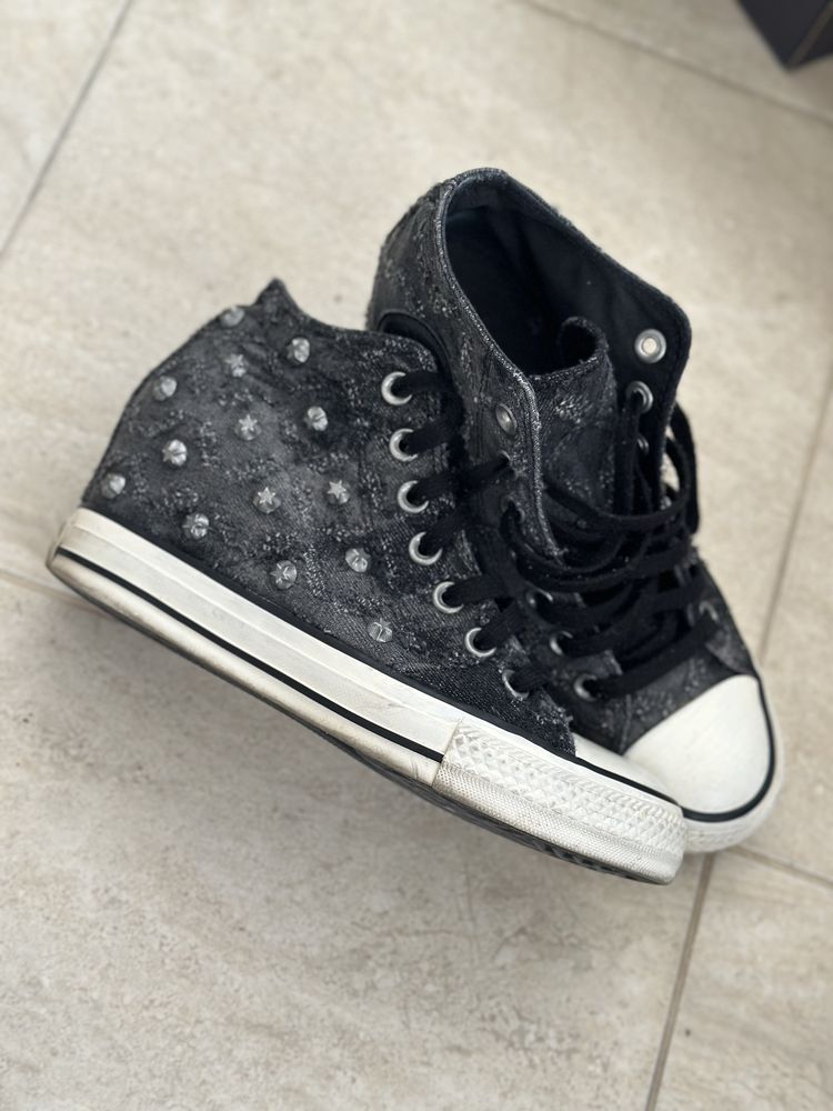 Дамски кецове Converse