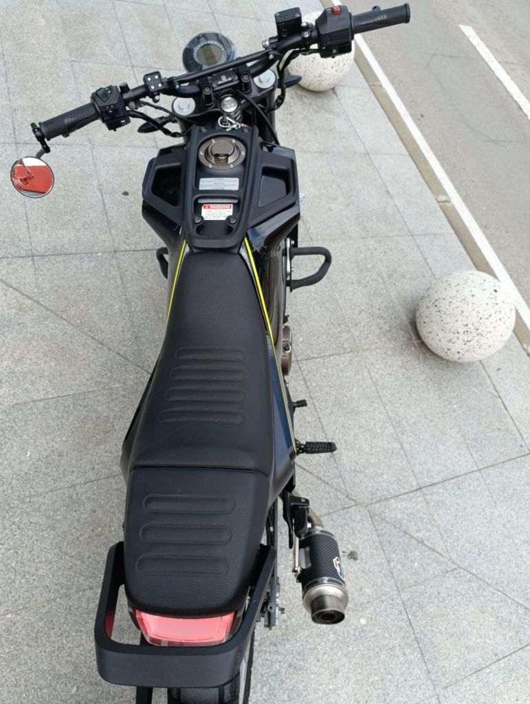 Мотор Husqvarna svartpilen 401
