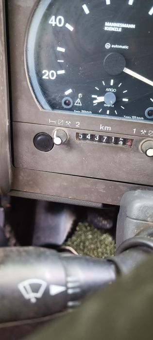 Camion apicol de vânzare