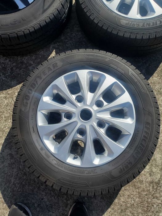 Бусови джанти с гуми за форт