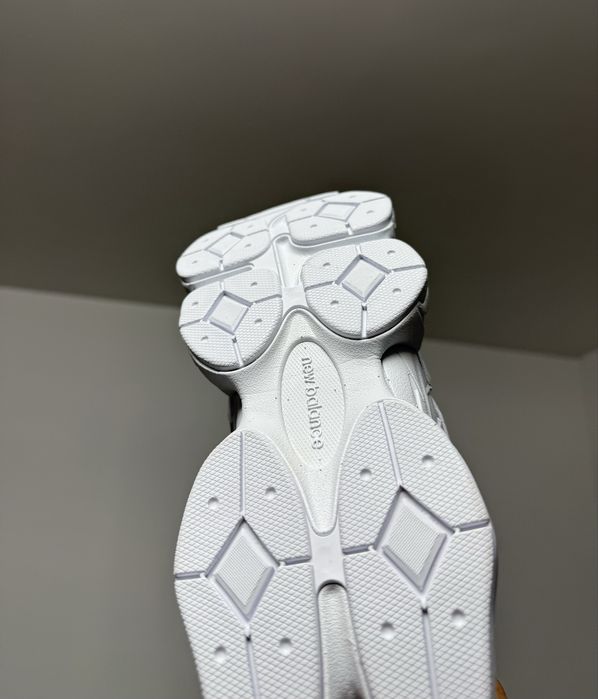 New Balance 9060 White