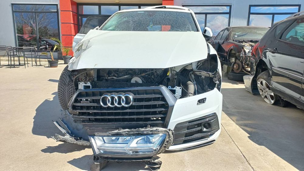 Audi Q7 4M Ауди Кю7 4М 3.0дизел на части