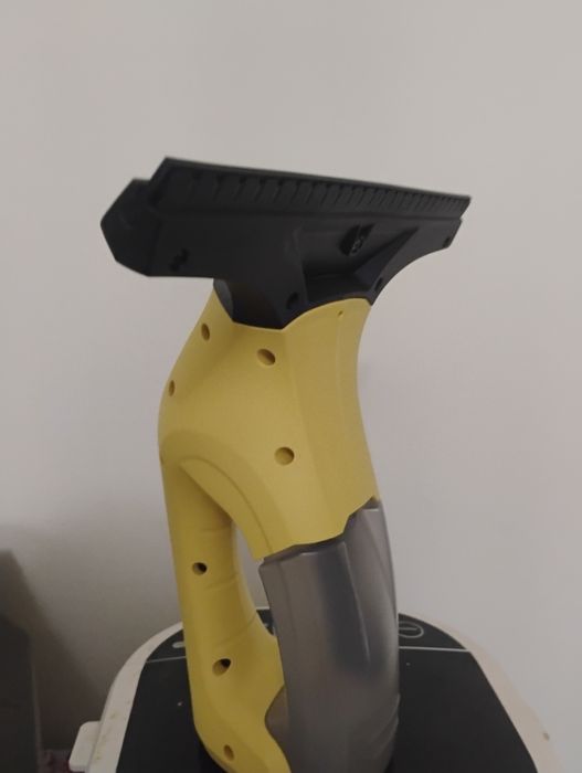 Vând urgent apart de curațat geamuri nou nouț