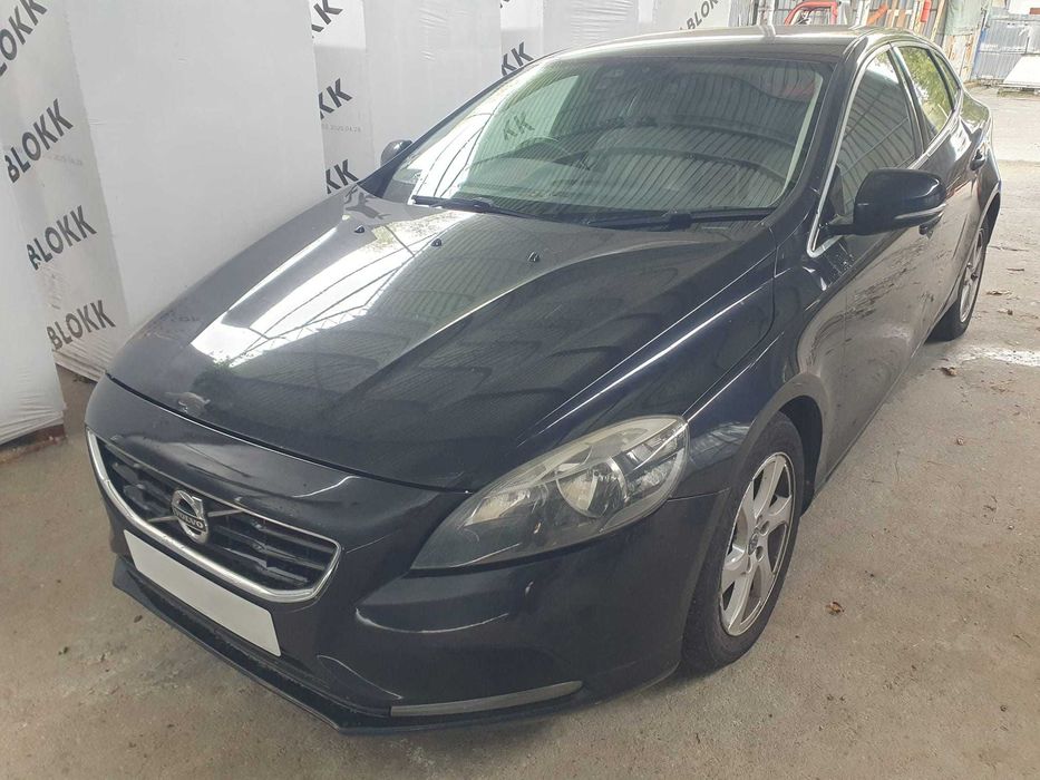 Dezmembrez Volvo V40 1.6D D2 2012