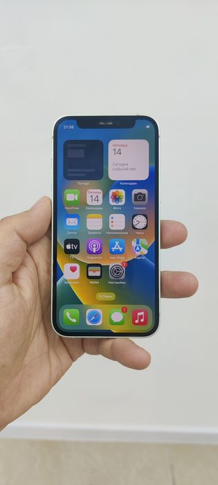 Продам Айфон 12 mini.
