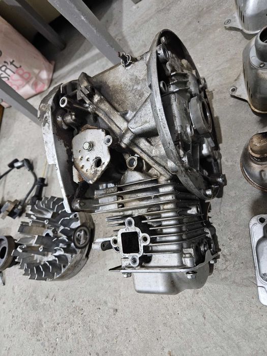 Dezmembrez Honda GCV 160 motocultor magnetou demaror