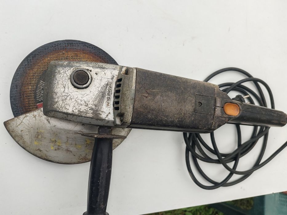 Стари ретро инструменти