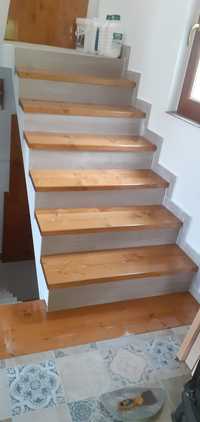 Trepte scări interioare lemn Frasin și Brad
