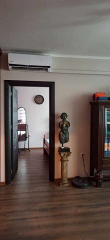 Продава се Двустаен апартамент в София, Разсадника - 61 кв.м за 2886 €/кв.м - Снимка #6