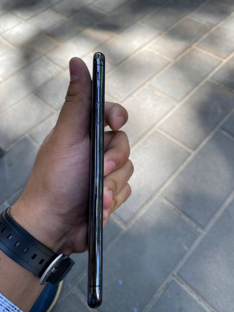 Iphone XsMax sotiladi 64 gb SROCHNA!!!