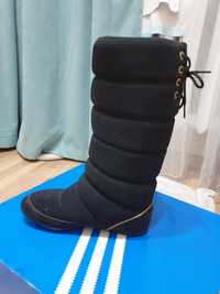 Зимние женские дутыши adidas