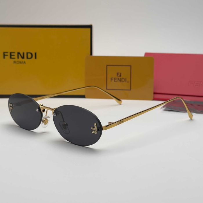 Дамски слънчеви очила Fendi Roma Oval Gold Edition черно и кафяво