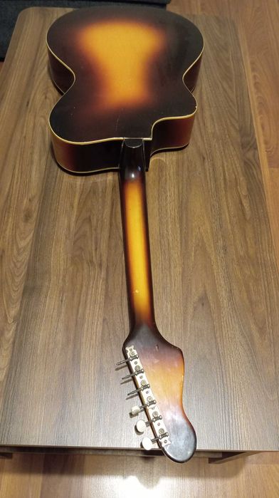 Стара китара орфей