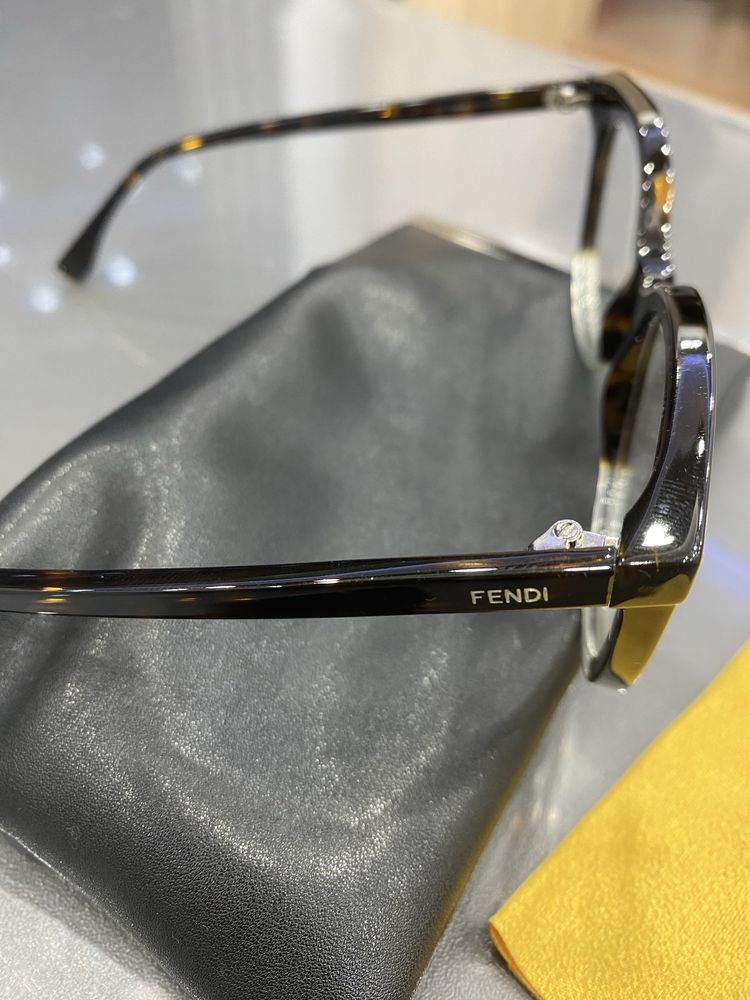 Диоптрични очила FENDI - дамски