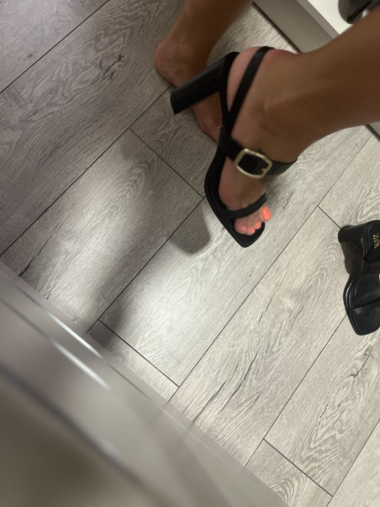 Сандали от кожа ZARA