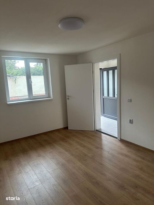 Spațiu disponibil pentru afacerea ta!