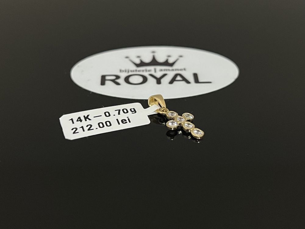 Bijuteria Royal CB : Pandant cruce aur 14k 0,70 grame