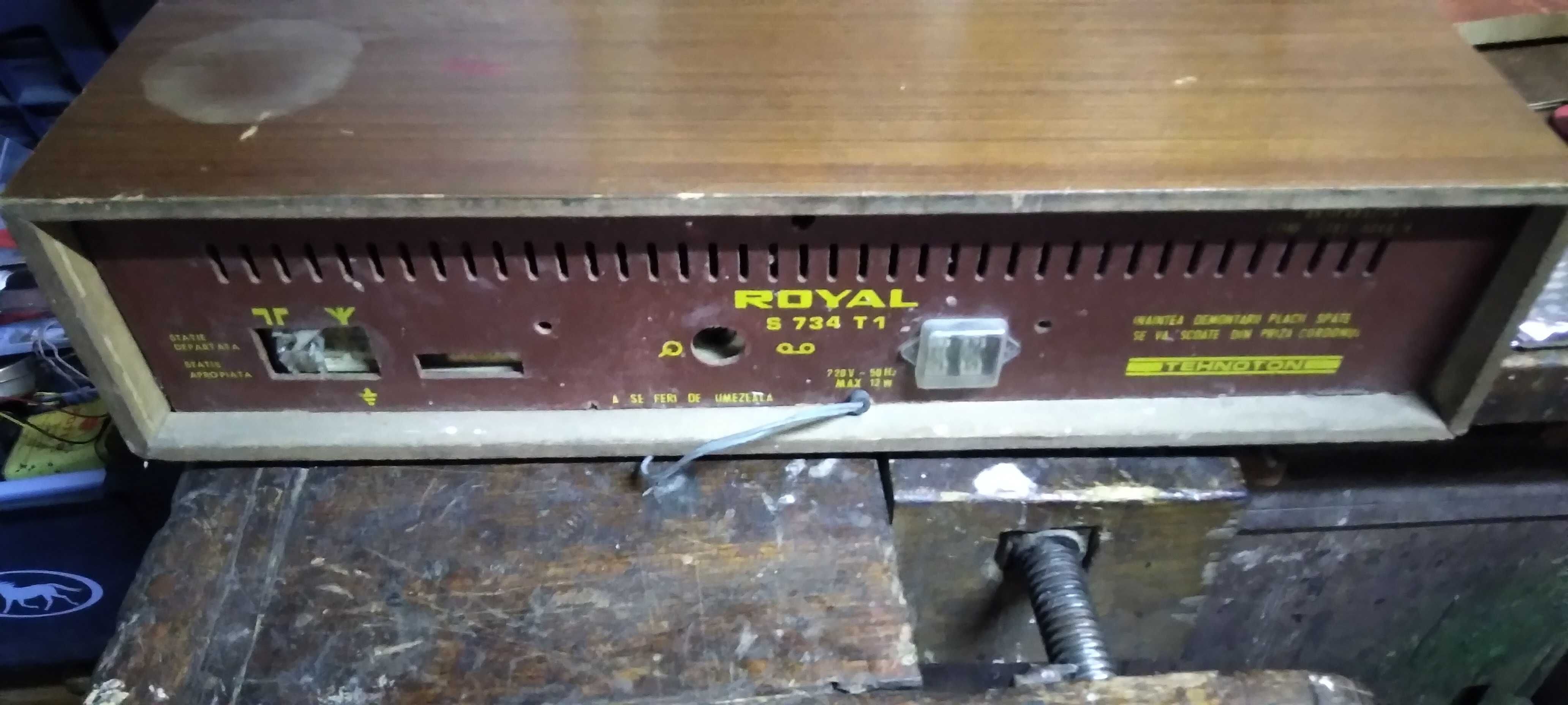 Radio vechi romanesc Royal S734T1