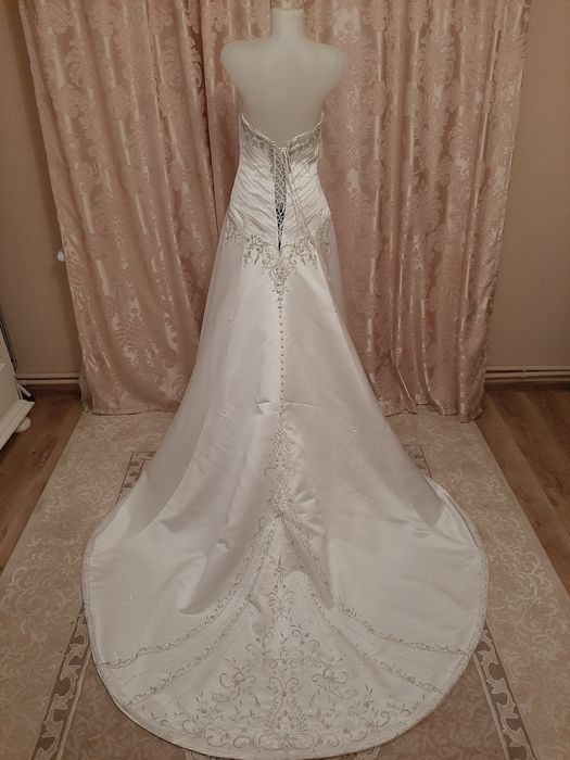 Rochie de mireasa Morii Lee marimea L