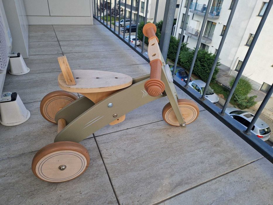 Bicicleta din lemn pentru copii