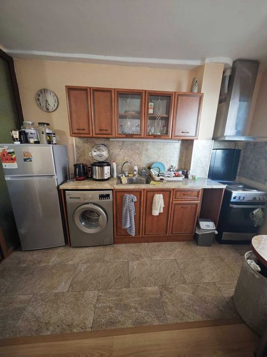 Продава се Двустаен апартамент в Пловдив, Център - 56 кв.м за 1983 €/кв.м - Снимка #3