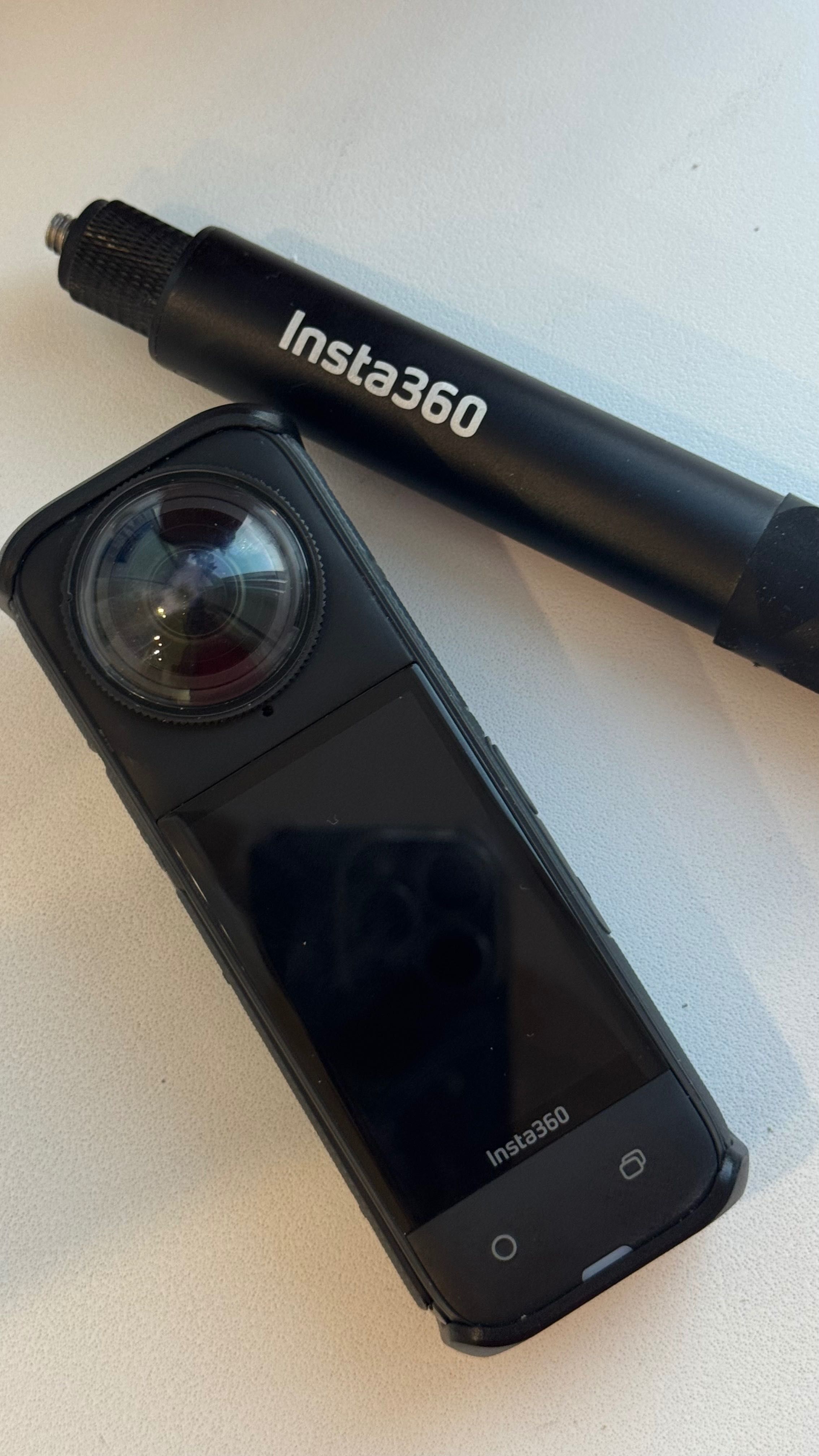 Камера Insta360 x4