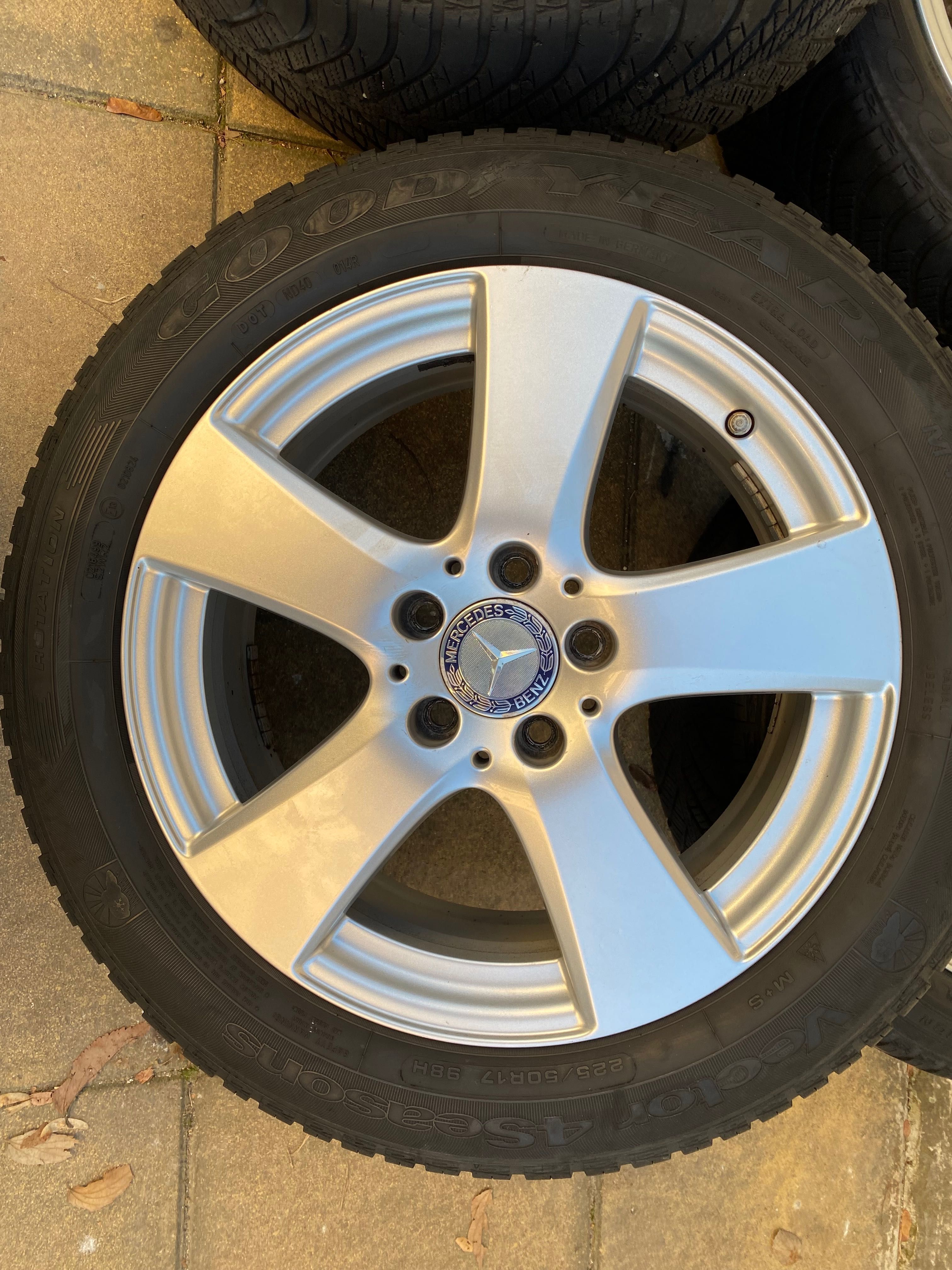 Джанти за Mercedes 17 цола с гуми goodyear