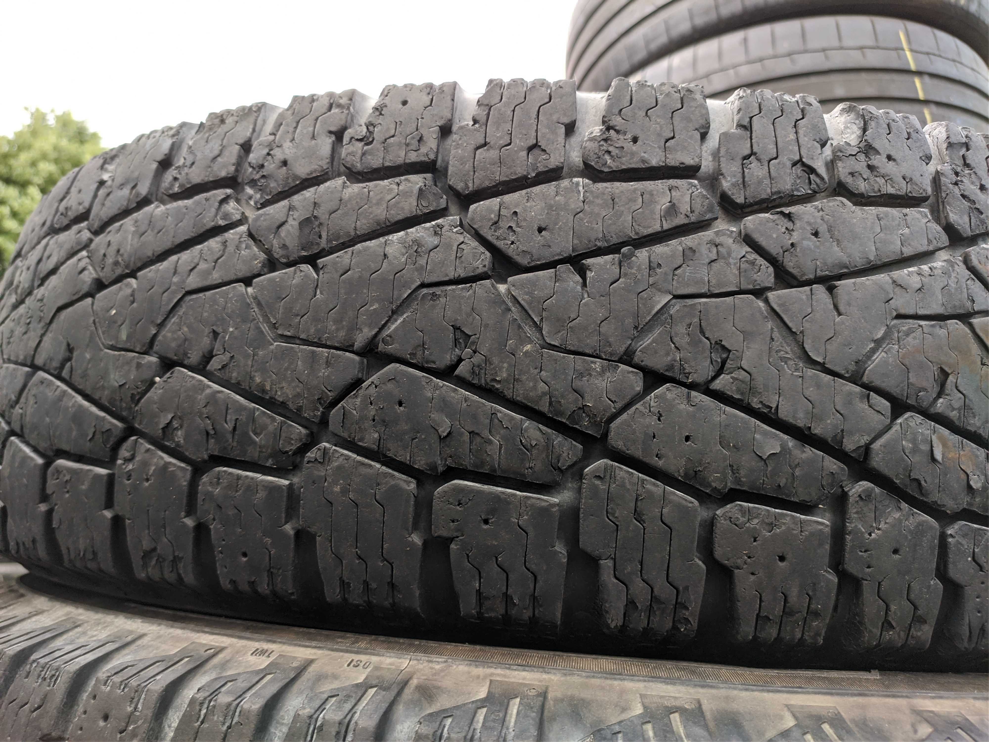 4бр Гуми 235 85 16 - Nokian
