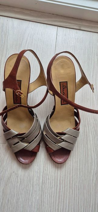 Sandale vintage din piele