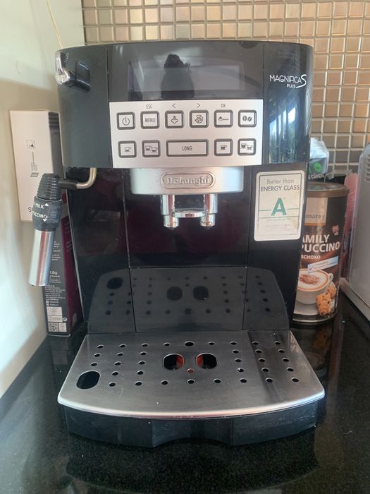 Aparat cafea expresor magnifica S plus
