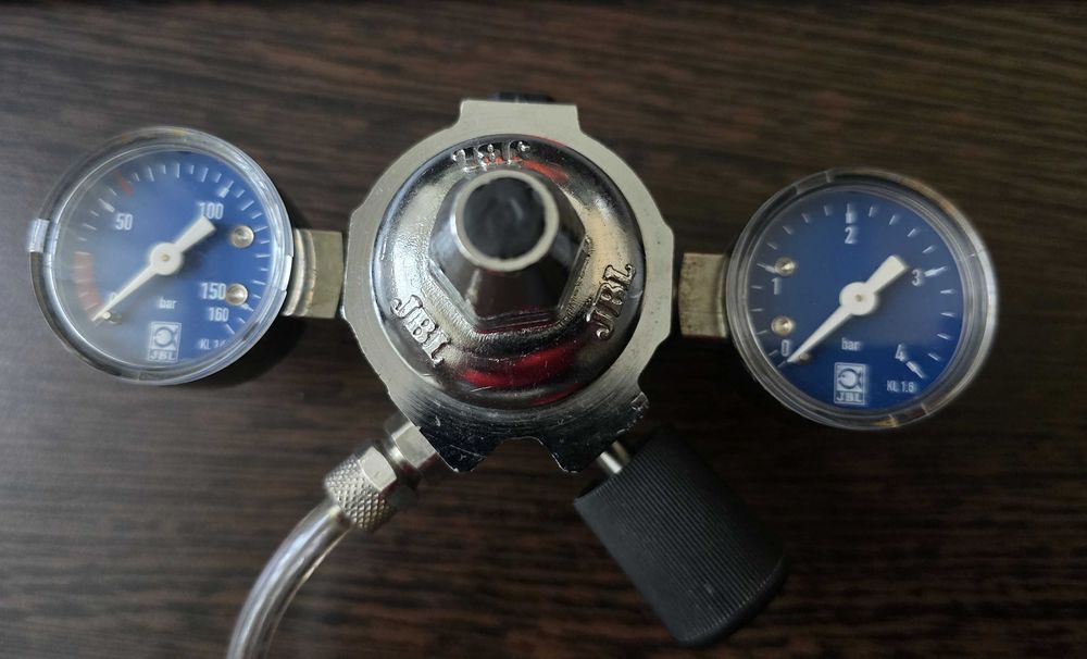 Reductor CO2: JBL M001 (pentru acvaristica)