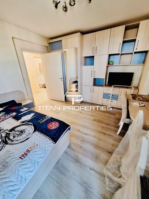 Дава се под наем Многостаен апартамент в Бургас, Сарафово - 240 кв.м за 612 € - Снимка #11