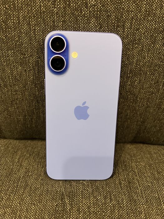 iPhone 16 plus Ultramarine