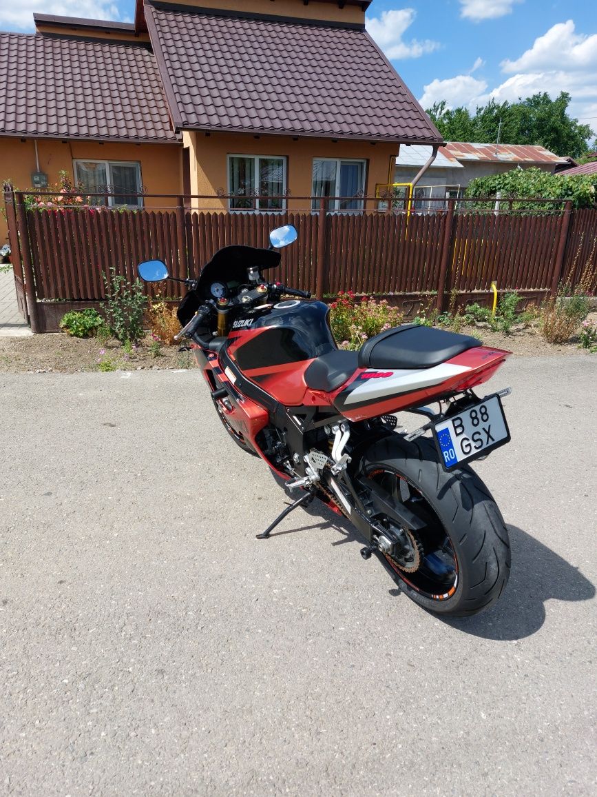 Suzuki GSXR 1000 K4