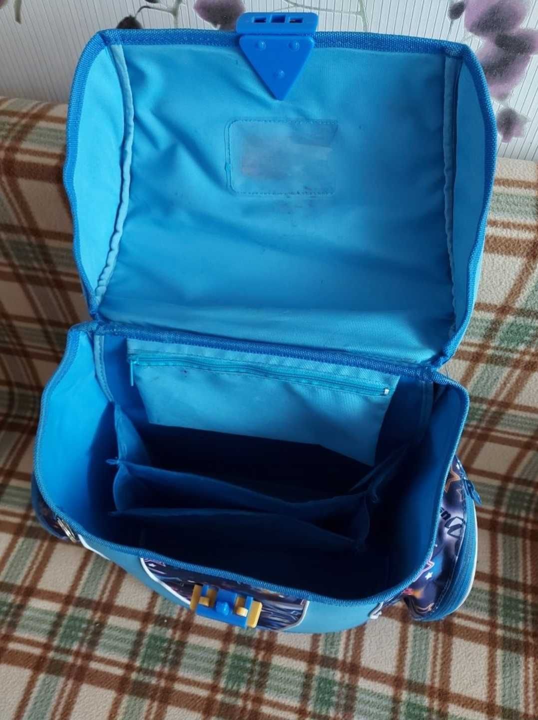 Рюкзак для школьников.