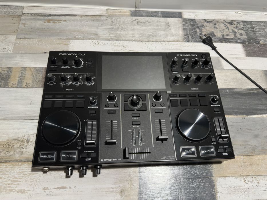 Контроллер Denon DJ Prime GO