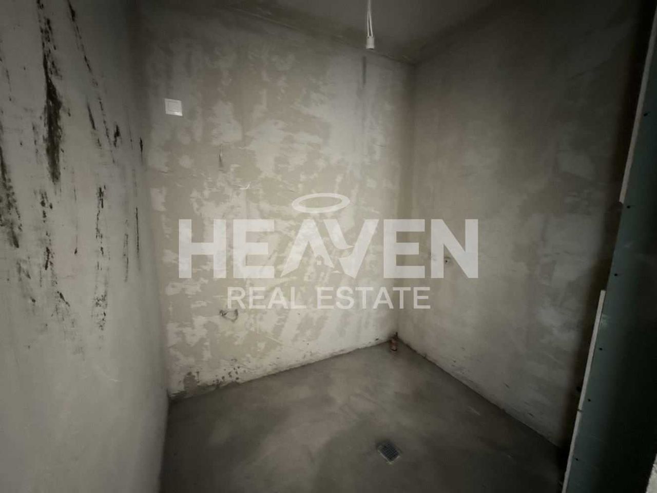 Продава се Двустаен апартамент в Пловдив, Център - 68 кв.м за 1353 €/кв.м - Снимка #5