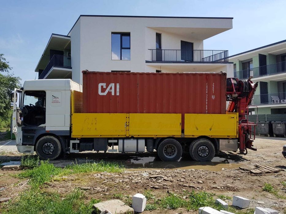 Vand camion DAF XF 105  cu macara MKG HLK 195 HP  an 2010