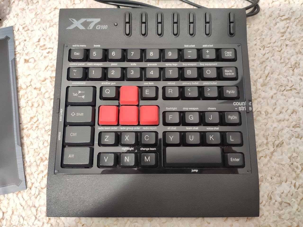 A4Tech геймърска клавиатура X7 G100  и мишка V7M