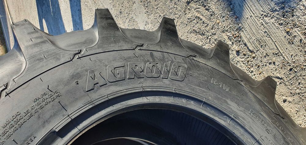 cauciucuri noi ramforsate 320/70R24 de la OZka Agricole KZX2
