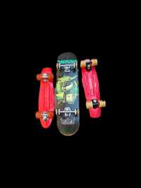 Vând urgent 4 skateboarduri