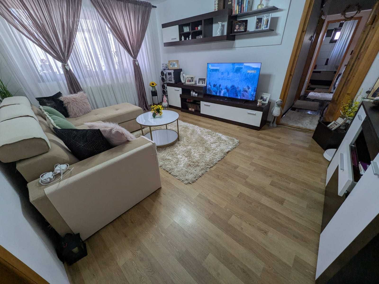 Apartament cu 3 camere, Falticeni, strada 1 Mai